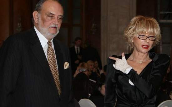 Sume fabuloase împărţite la partaj. Au cerut 1,7 miliarde euro din averile soţilor!