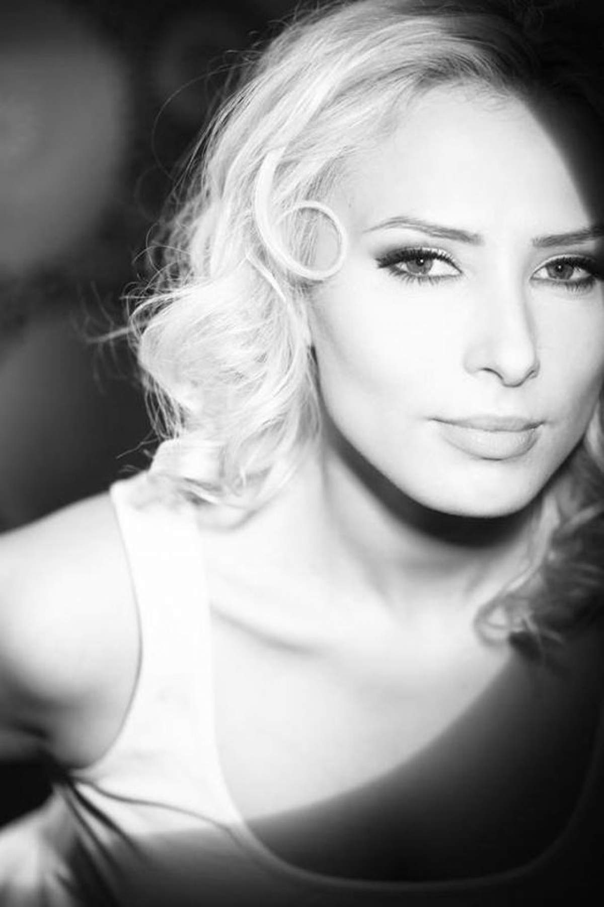 Iulia Vântur, pe culmile fericirii! "La mulţi ani, celui mai frumos suflet! Te iubesc" Află cui îi face această declaraţie