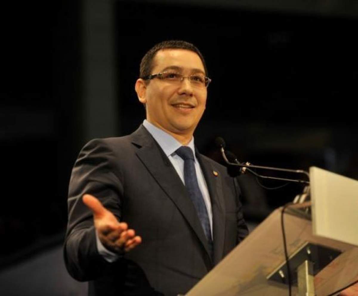 VIDEO Victor Ponta şi Daciana, la plimbare în mall. Uite cum au fost surprinşi cei doi