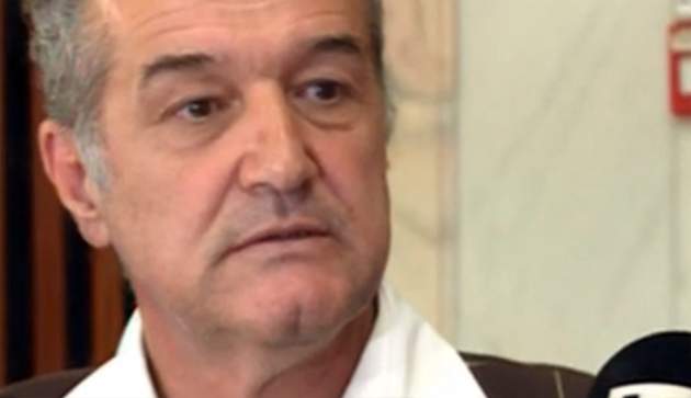 Primele declaraţii ale lui Gigi Becali după condamnare: "Îmi pare rău că am rămas în ţară! Am fost trădat de statul român! Mă predau singur, nu trimiteţi mascaţii!" / FOTO