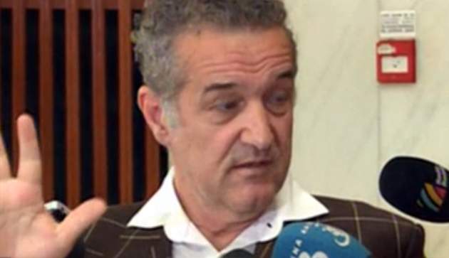 Primele declaraţii ale lui Gigi Becali după condamnare: "Îmi pare rău că am rămas în ţară! Am fost trădat de statul român! Mă predau singur, nu trimiteţi mascaţii!" / FOTO