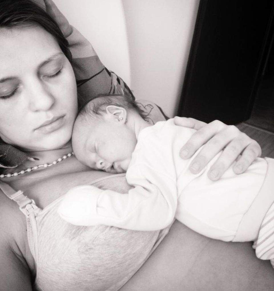 Elena Hueanu, în depresie după naştere: "Mi-era teamă că o să orbesc şi o să paralizez”