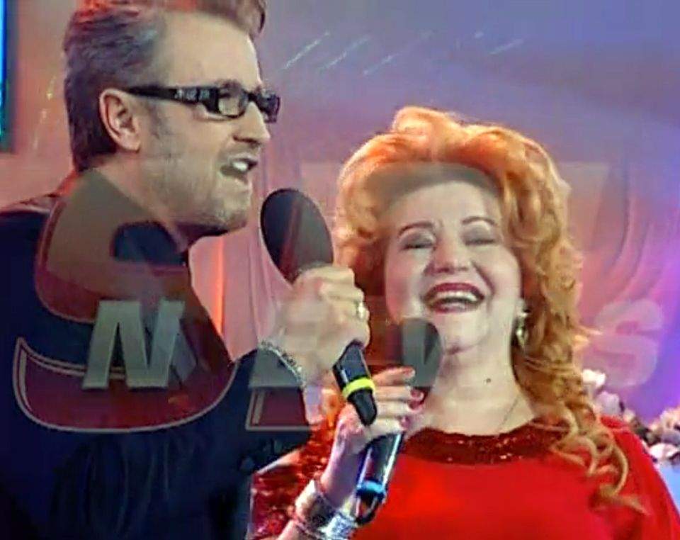 Cătălin Botezatu s-a apucat de cântat şi a făcut un duet inedit cu Maria Cârneci! Vezi cum s-a descurcat şi spune dacă are stofă de artist!