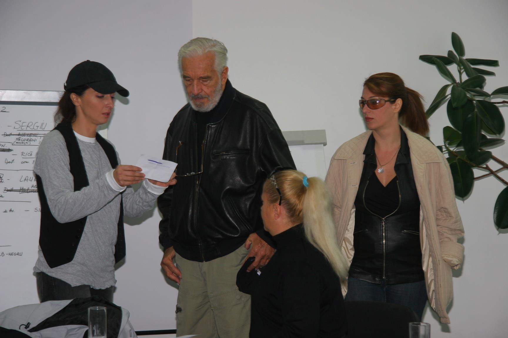 Mihaela Rădulescu plânge de dorul lui Sergiu Nicolaescu! Află ce legătură era între cei doi