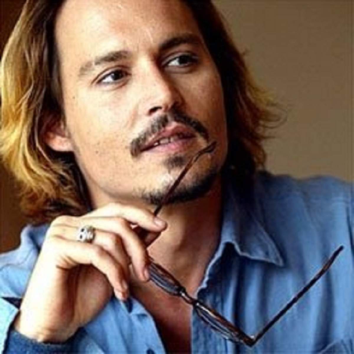 Johnny Depp: cameleonul Hollywood-ului a împlinit 50 de ani!