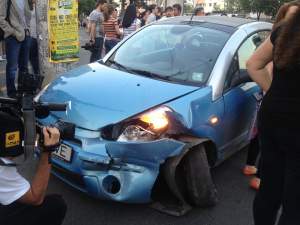 Adrian Minune, implicat într-un accident grav de maşină! Manelistul şi-a făcut praf Ferrari-ul / UPDATE