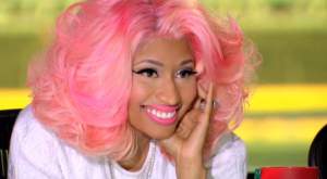 Mori de râs! Nicki Minaj, batjocorită cu "stil" de o celebritate din America! Imaginile astea îţi vor face ziua mai frumoasă / Video