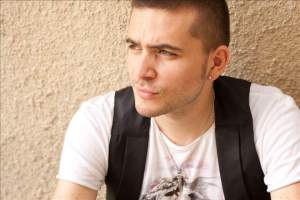 Cristi Nistor, susţinut de prieteni! Artistul a primit sute de încurajări după ce i-a murit tatăl