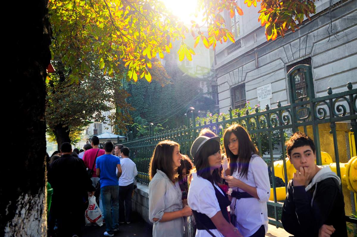 Oare liceenii ăştia au trecut pe la şcoală? Cele mai tari "perle" de la Bac 2013! Vezi o colecţie de-a râsu'-plânsu'