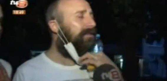Proteste violente în Turcia!  Halit Ergenc, actorull din Suleyman Magnificul, a ieşit în stradă alături de demonstranţi / Video