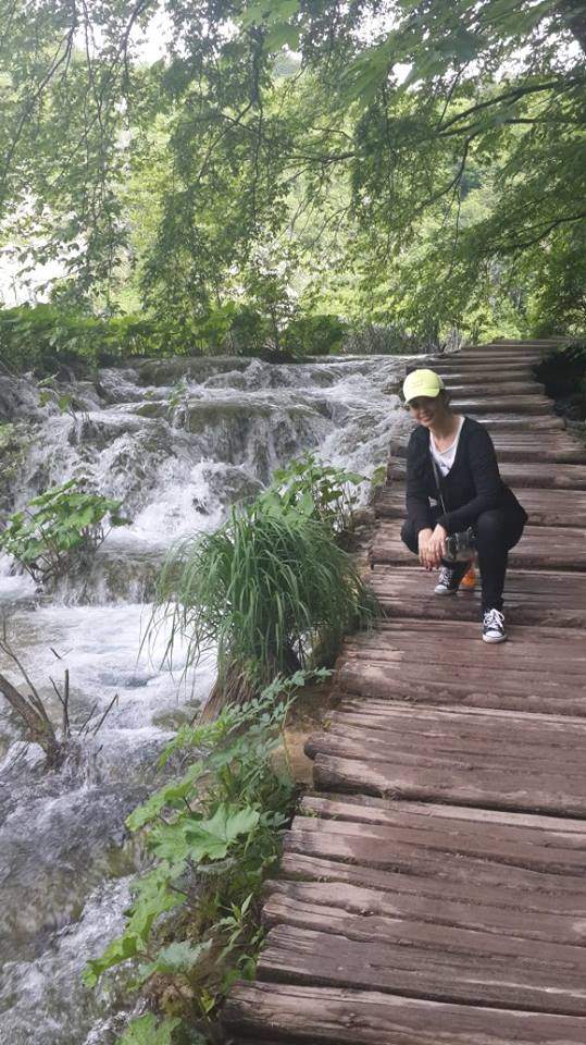 Andreea Marin le-a arătat fanilor "cuibuşorul de nebunii" din vacanţă. "Aici ai făcut nani cu domnul doctor? Scârţâie?", au întrebat-o curioşii / Galerie foto