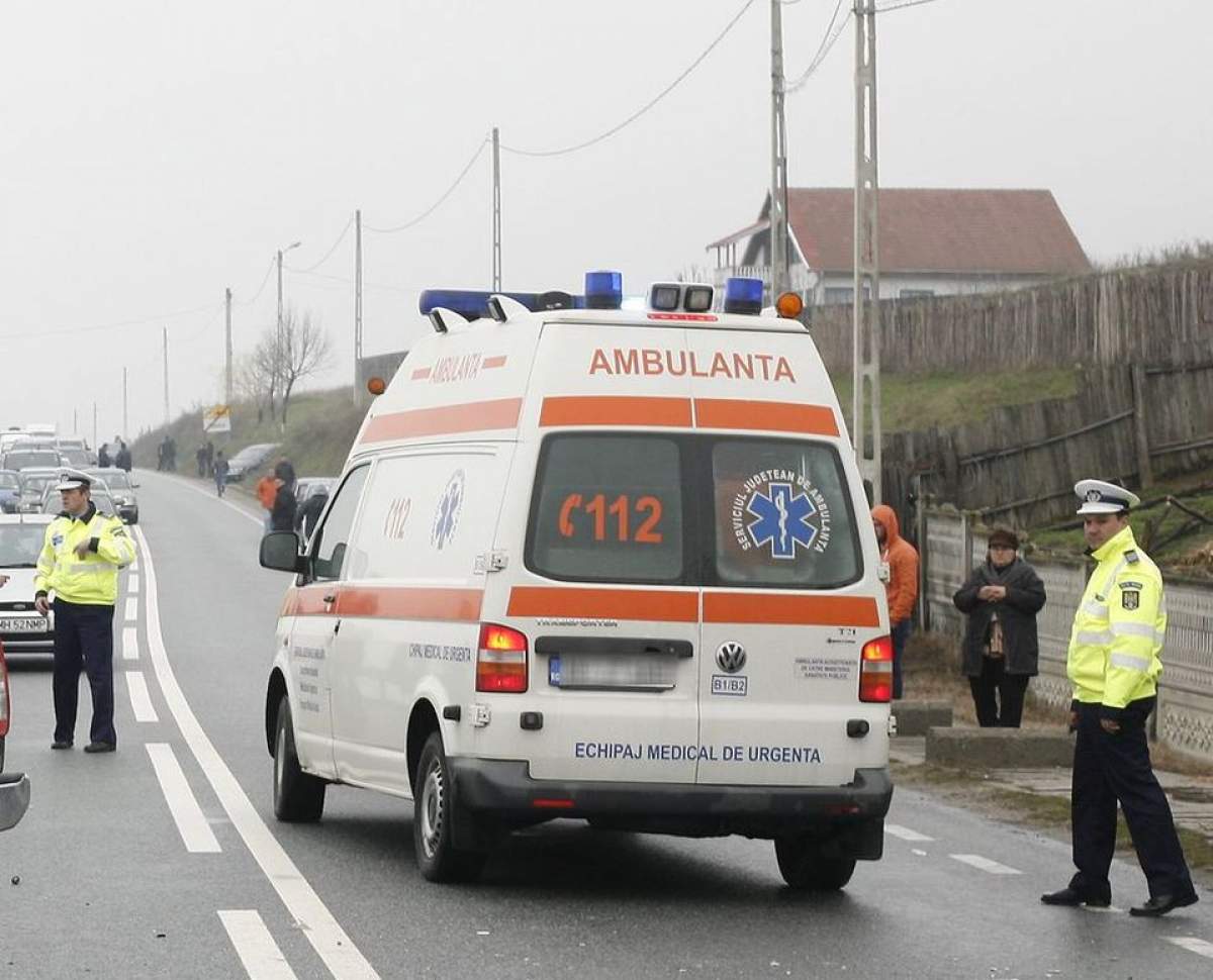 Un autocar s-a răsturnat într-un şanţ! Află câte persoane au avut nevoie de îngrijiri medicale!