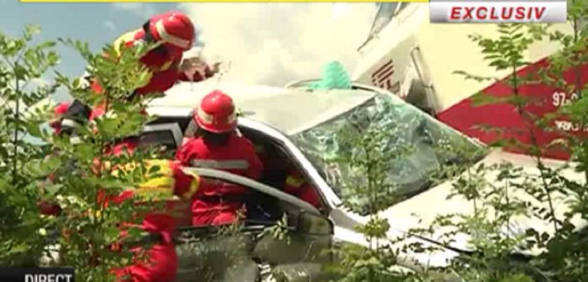 Nu s-a învăţat nimic de la tragedia cu Nae Niculae! Alte două persoane au fost lovite din plin de un tren!