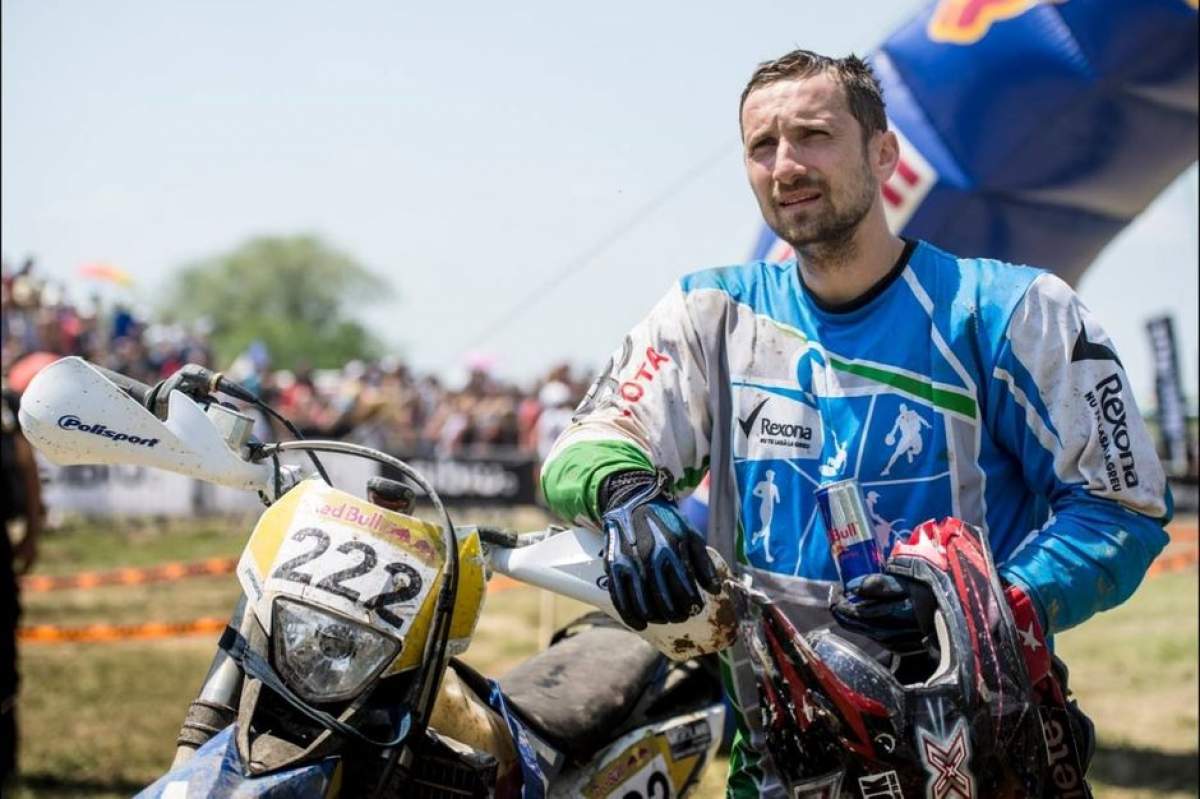 Dani Oţil a făcut-o pe Mihaela Rădulescu să tresalte de fericire! A luat locul al doilea la cel mai greu concurs de moto-cross