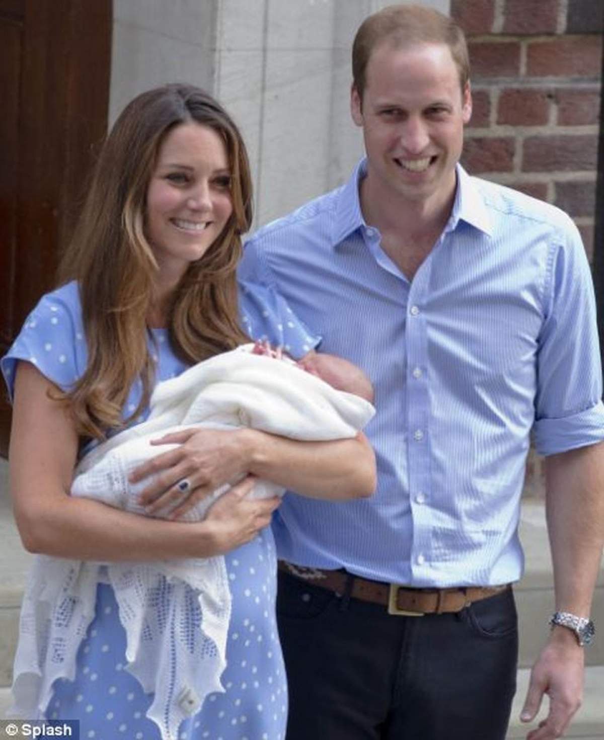 Ocupaţia tatălui: Prinţul din Marea Britanie. Ocupaţia mamei: Prinţesa din Marea Britanie. Acesta poate fi doar certificatul de naştere al bebeluşului regal! Foto