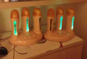 Oana Lis şi-a cumpărat "vibratoare extraterestre" cu luminiţe? / FOTO