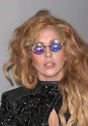 Nimeni nu se aştepta la asta din partea ei! Lady Gaga s-a autocenzurat! / Foto