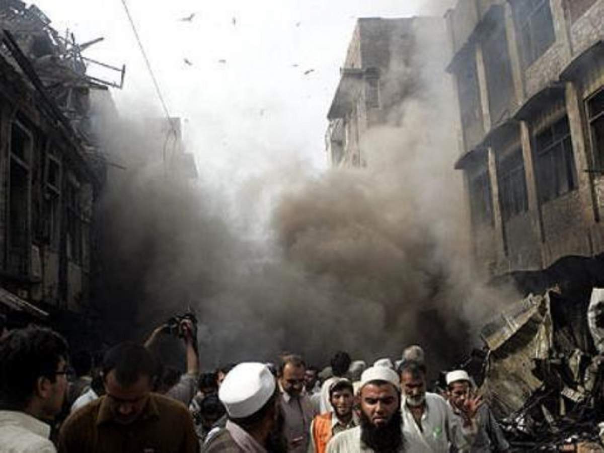 Atentat cu bombă în Pakistan! Zeci de victime!