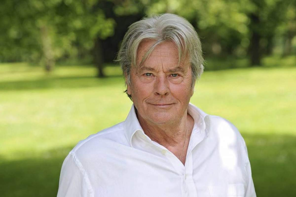 Actorul Alain Delon, internat în spital