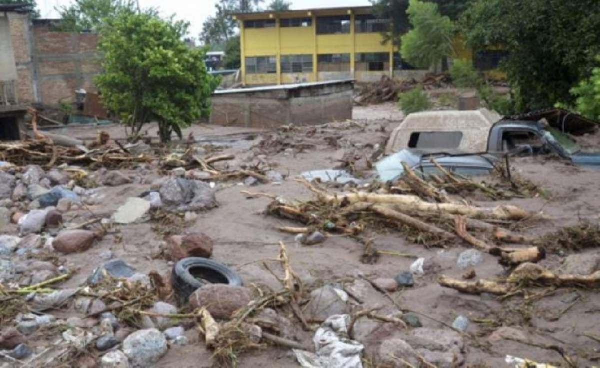Uraganul Manuel loveşte Mexicul! Peste 80 de morţi şi 58 de dispăruţi!