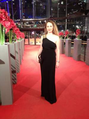 Delia Antal, de la rochiţa de 15 lire la ţinuta de Oscar