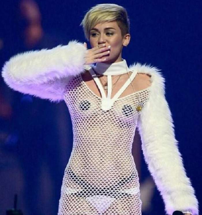 Xxx Miley Cyrus Xxx - Mai porno de atÃ¢t... nu se poate! Miley Cyrus Ã®n ipostaze XXX! | Spynews.ro