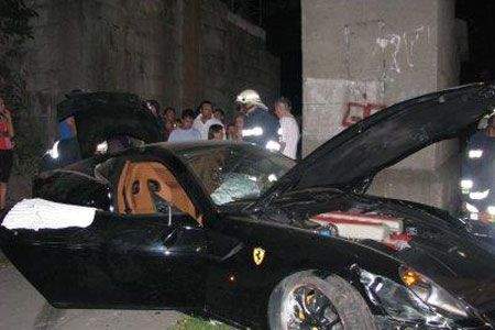 Ucigaşul cu Ferrari a fost eliberat!