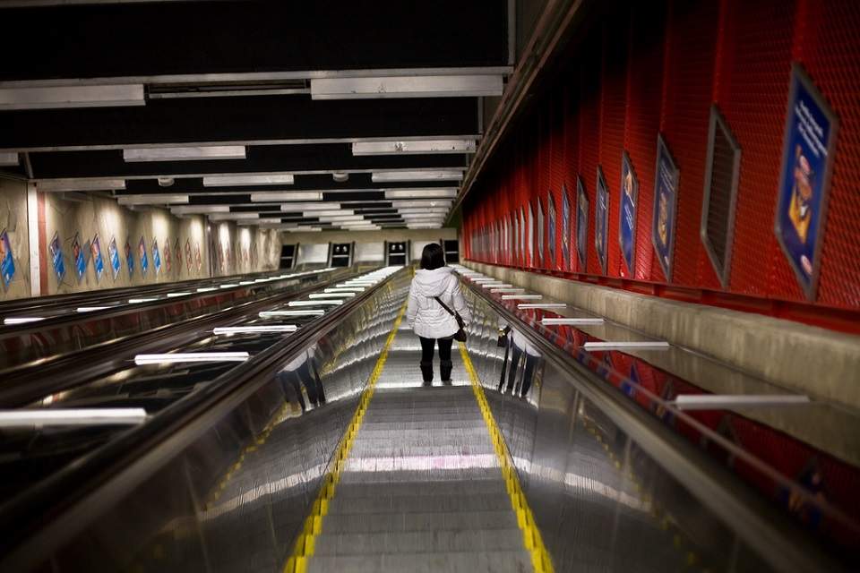 Toţi oamenii care circulă cu metroul trebuie să vadă asta! / FOTO