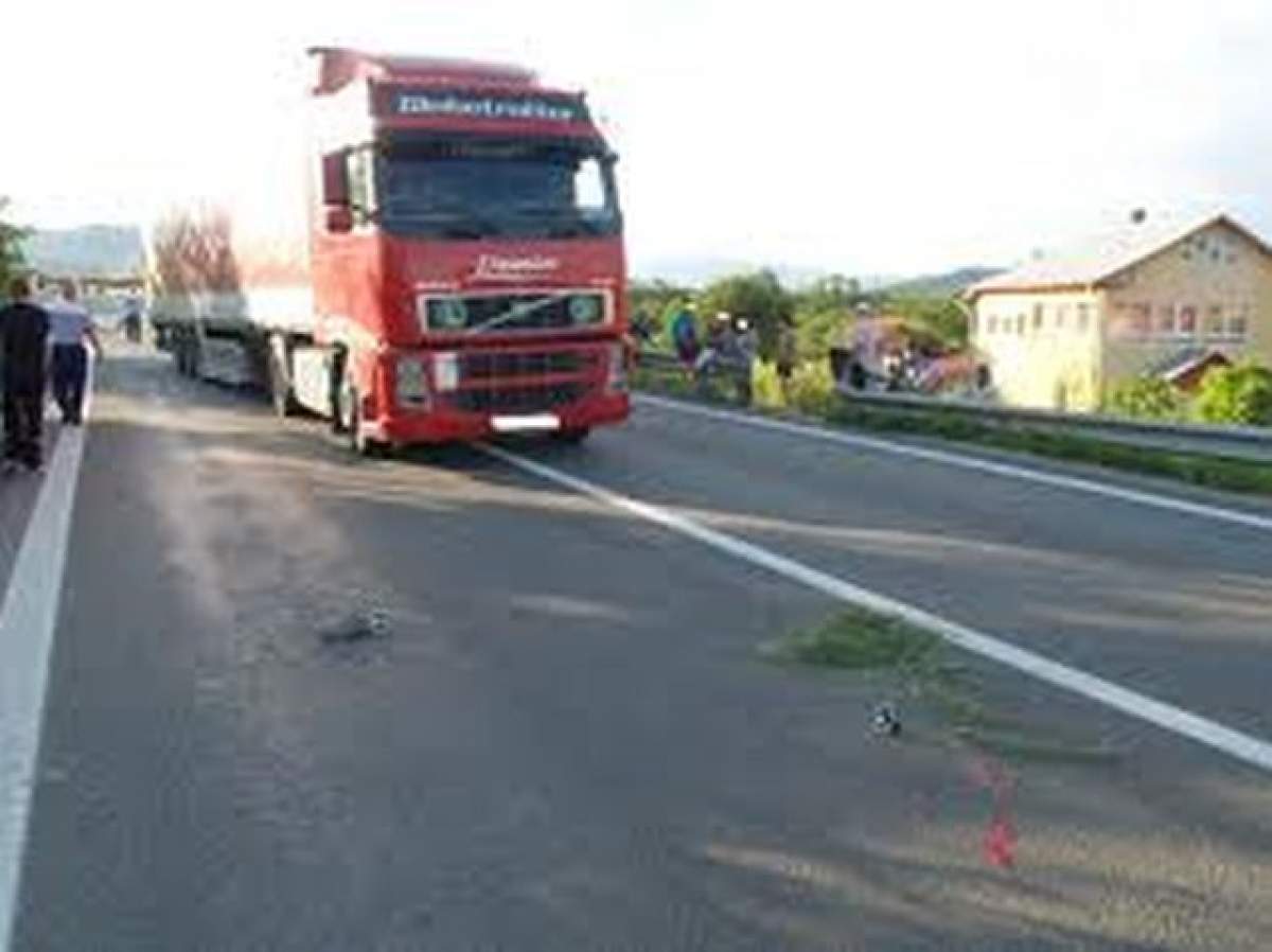 Accident mortal! O fetiţă a murit strivită de un TIR!