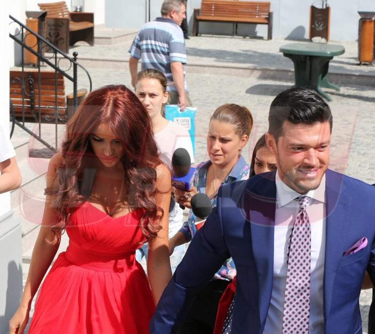Bianca Drăguşanu a plecat de la restaurantul în care şi-a sărbătorit nunta cu Victor Slav!