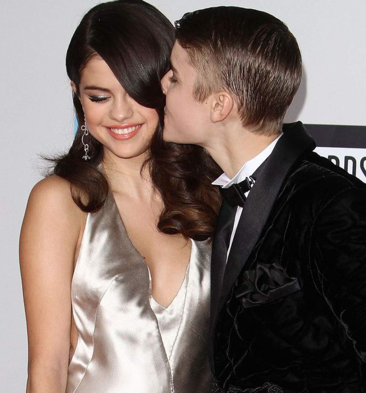 Selena Gomez joacă tare! Ce condiţie i-a pus lui Justin Bieber pentru a face sex cu el