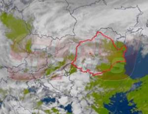 Iovan a zburat în condiţii grele! România era acoperită de nori
