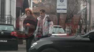 VIDEO Viitorul ginere al preşedintelui, mai ceva ca Mr. Bean. Ioana Băsescu stă la volan, logodnicul împinge de Maserati!