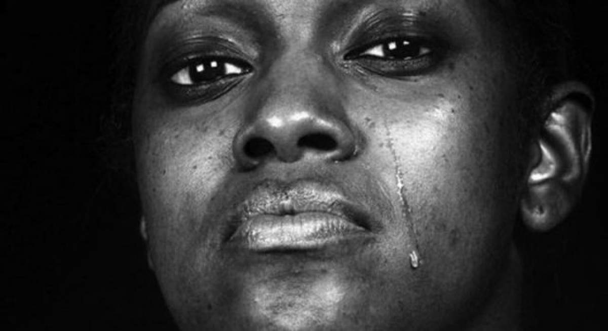 ORIBIL! Lesbienele din Africa de Sud sunt "vindecate" prin viol