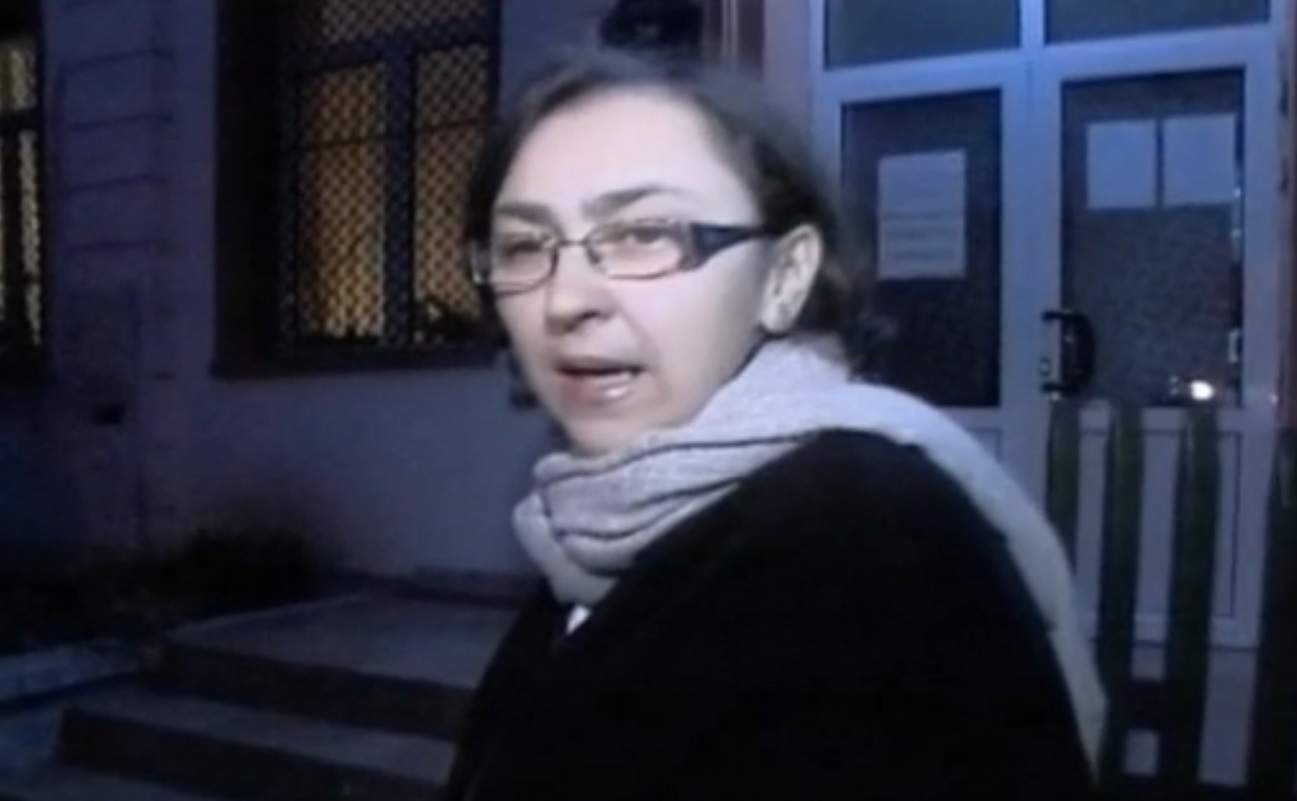 Învăţătoarea şpăgară învârte zeci de mii de euro şi are casă în Pipera
