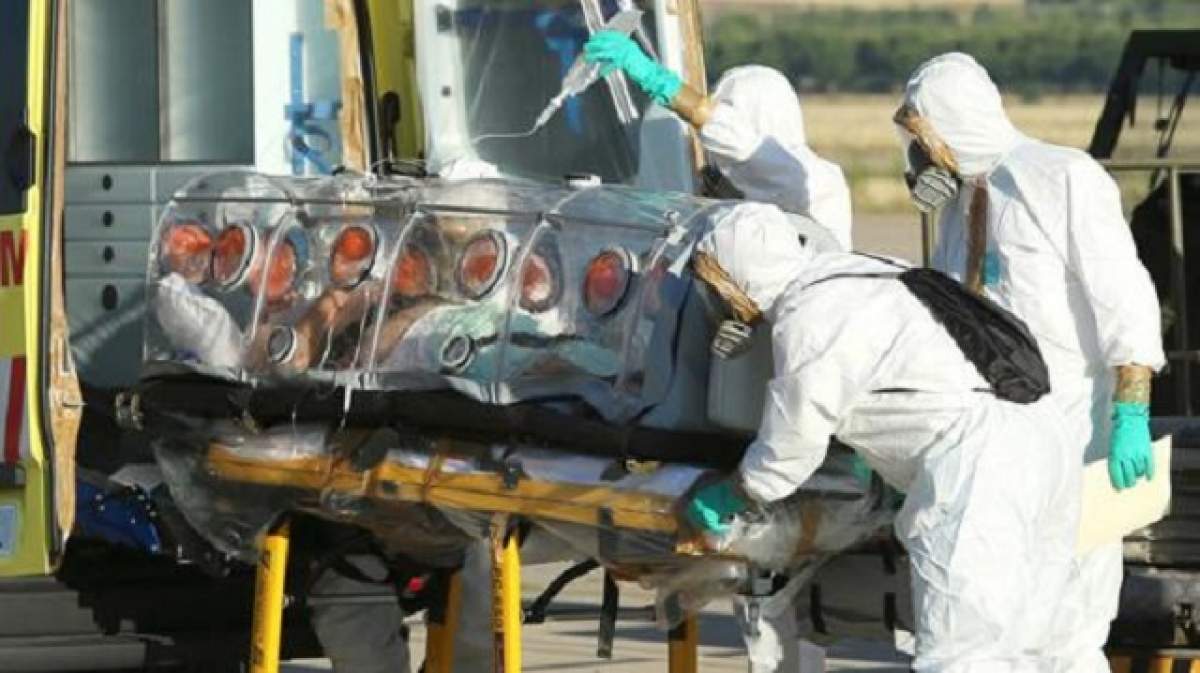 Alertă în avion! Un pasager a mărturisit că are Ebola! Cei aproape 300 de pasageri au intrat în panică