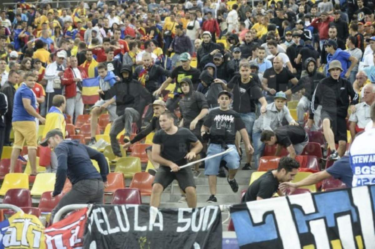 În urma incidentelor de la meciul România-Ungaria, 20 de suporteri au INTERZIS la stadion timp de 6 luni până la 1 an!