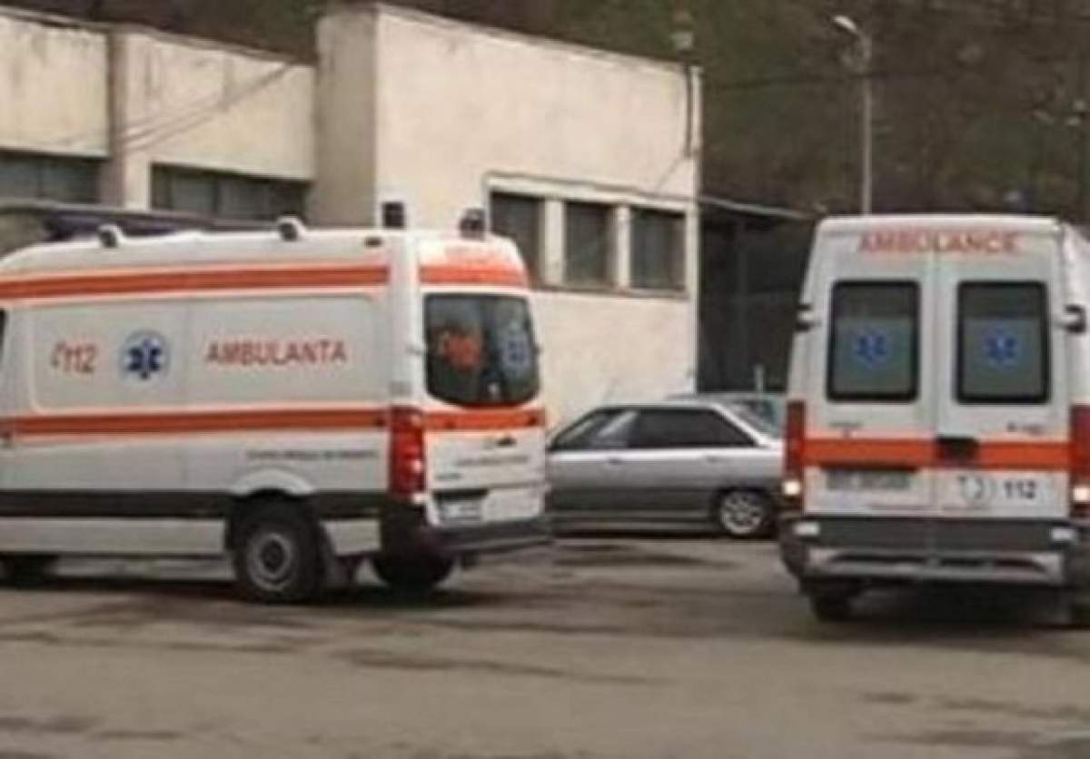 Elevi de gimnaziu, de urgenţă la spital după ce li s-a făcut rău la ore