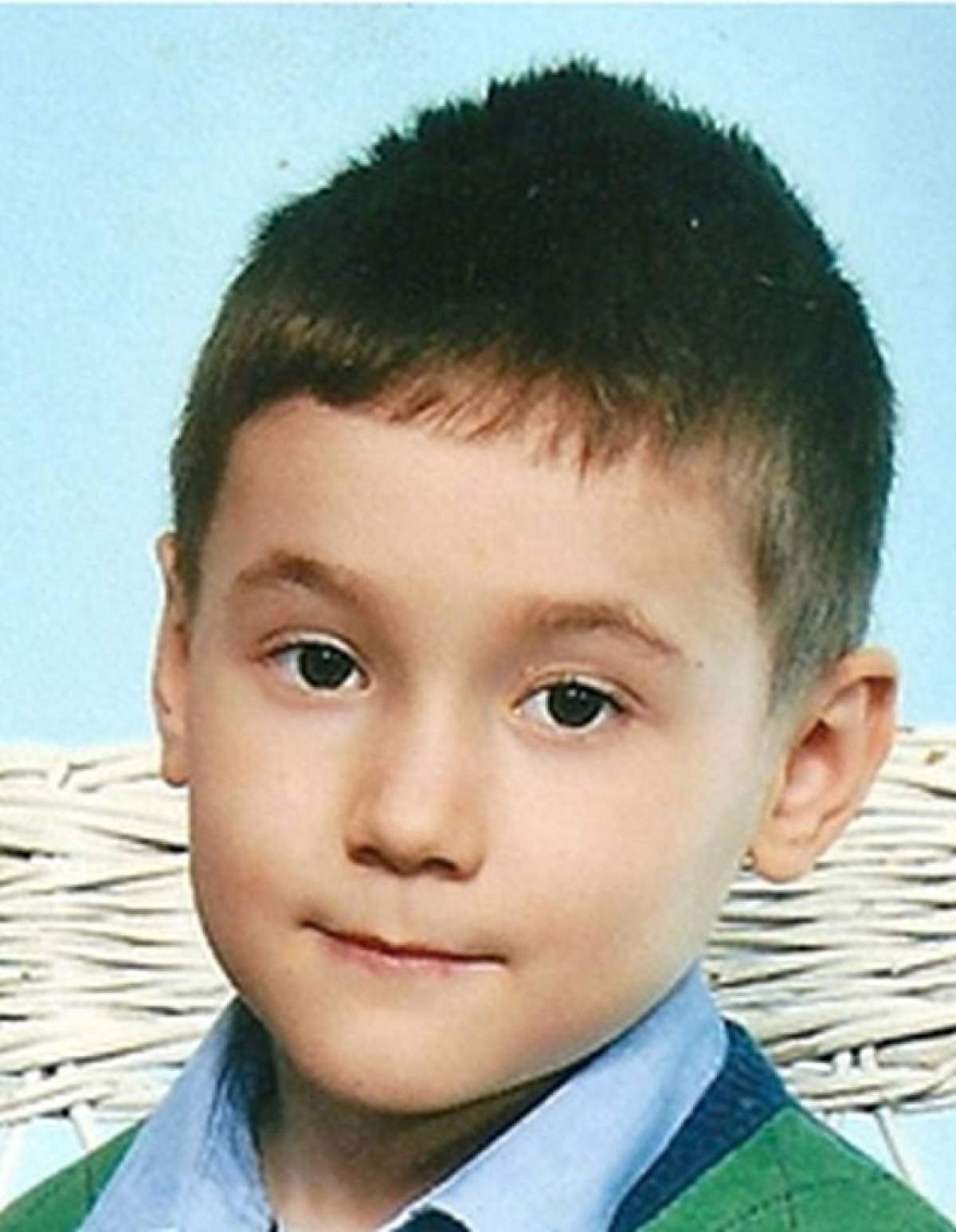 Un băiat din Bucureşti a fost dat dispărut! Cum arată copilul de şapte ani