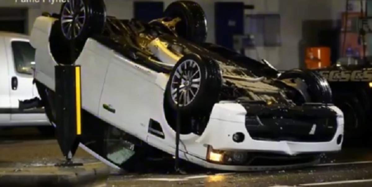 VIDEO / Actriţa Amy Childs s-a răsturnat cu maşina! "Sunt norocoasă că sunt în viaţă!"