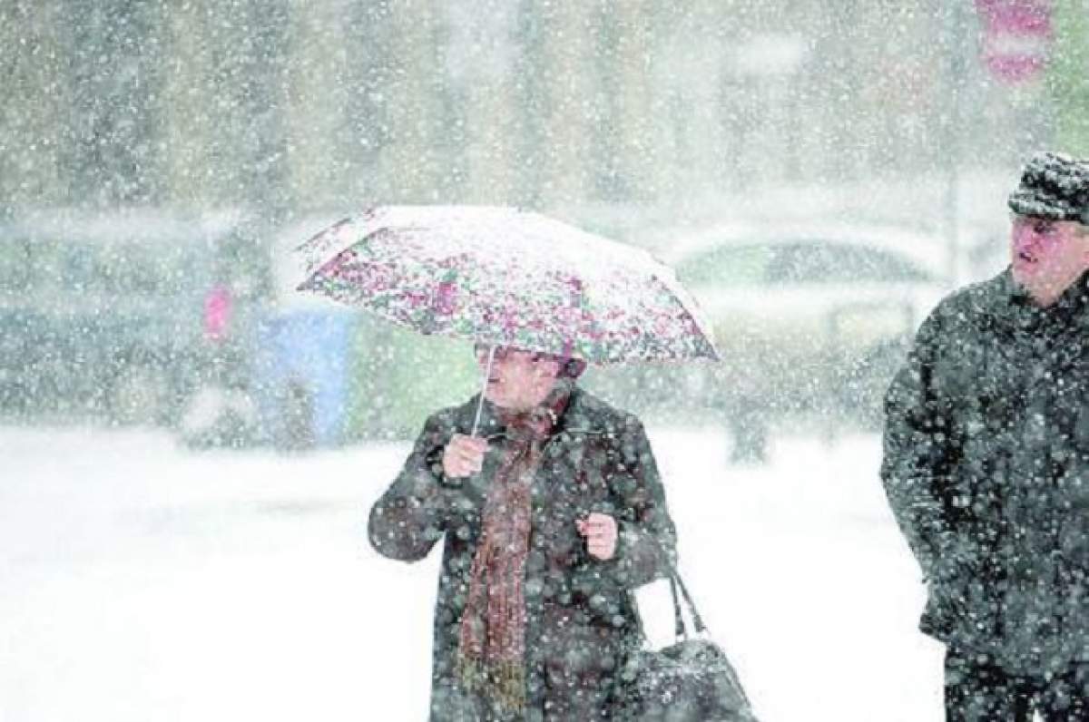 ATENŢIE! Vine iarna din octombrie! Meteorologii au anunţat data primilor fulgi de nea