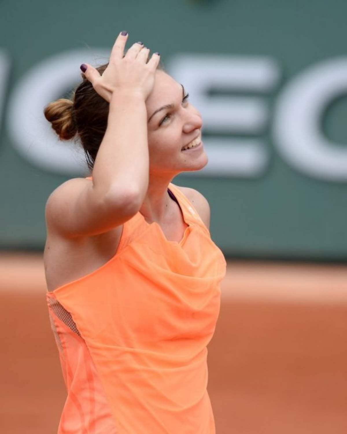 Victorie! După meciul cu Andreea Petkovici, Simona Halep s-a calificat în sferturile turneului de la Beijing