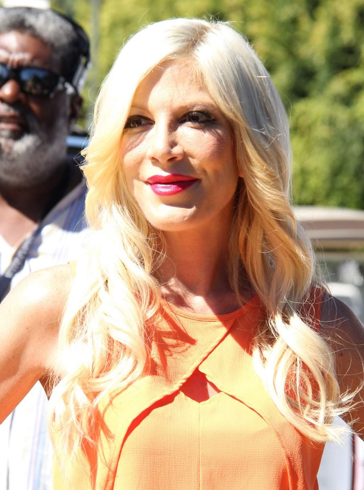 Actriţa Tori Spelling, internată de urgenţă! E supectată de EBOLA şi a fost trimisă în CARANTINĂ