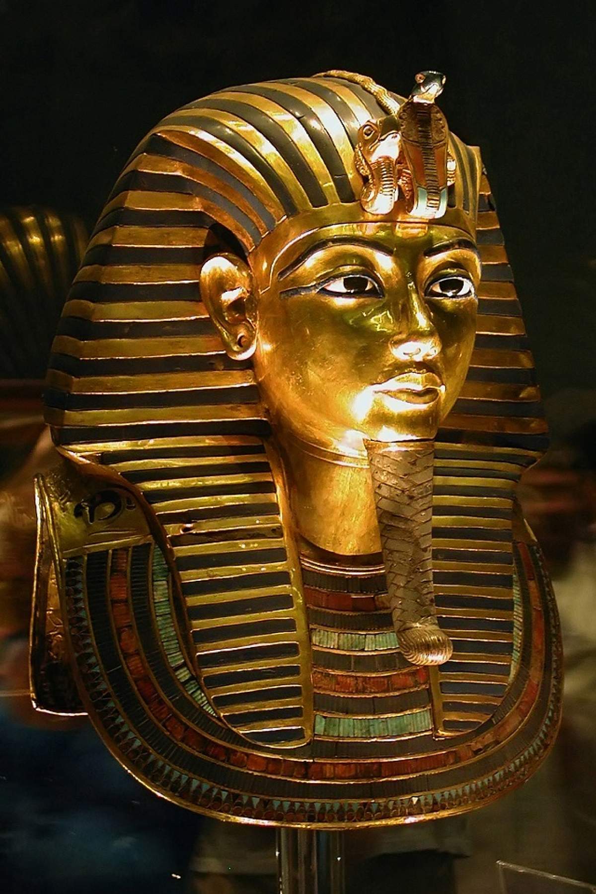 Dezvăluirea care poate schimba istoria! Ce spun arheologii despre dispariţia lui Tutankamon! "Din cauza asta a murit"