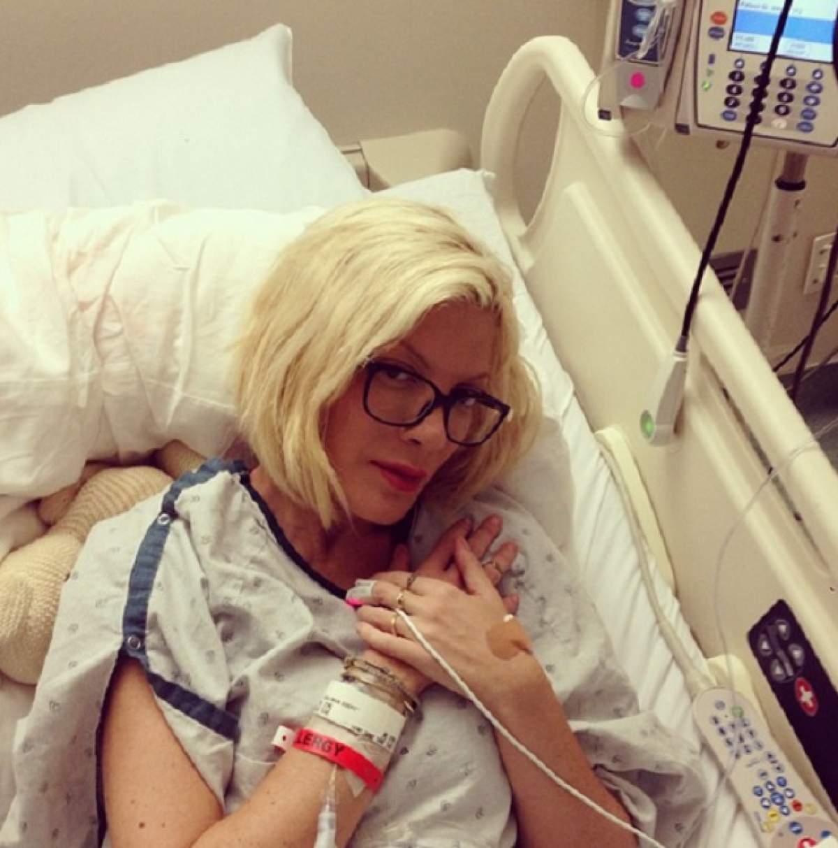 Mesajul emoţionant al actriţei Tori Spelling, de pe patul de spital: "Din păcate..."