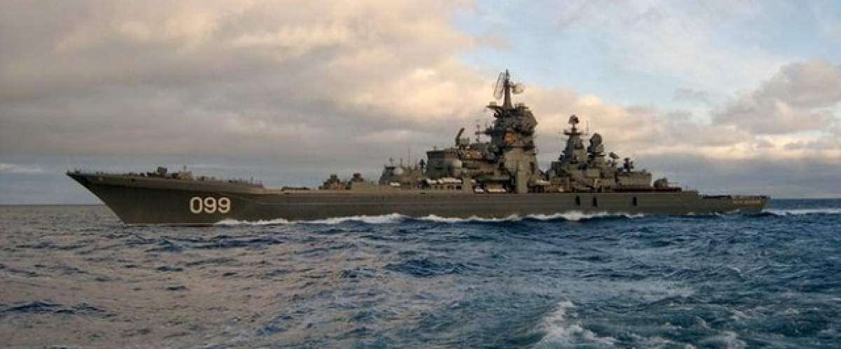 Opt militari au fost daţi dispăruţi după ce o navă marină a fost atacată în Marea Mediterană