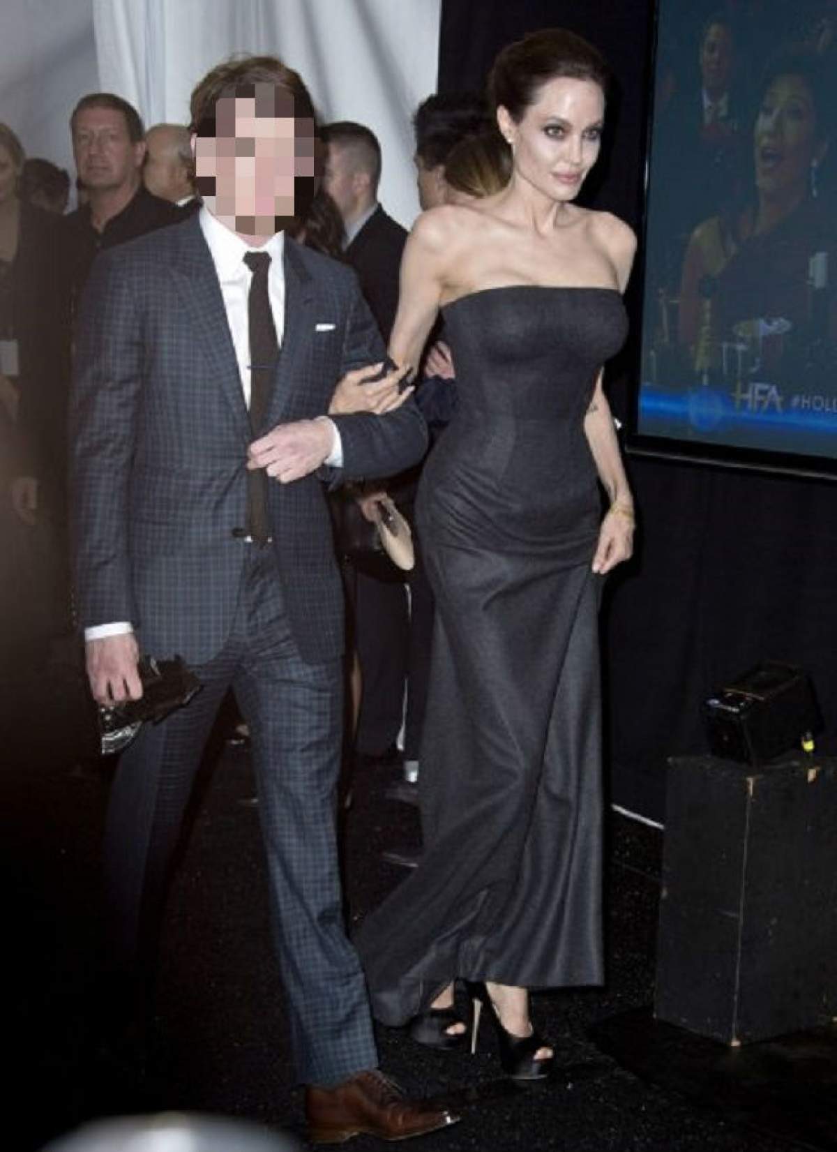 Angelina Jolie, la braţ cu un bărbat mai tânăr! Care este relaţia dintre ei