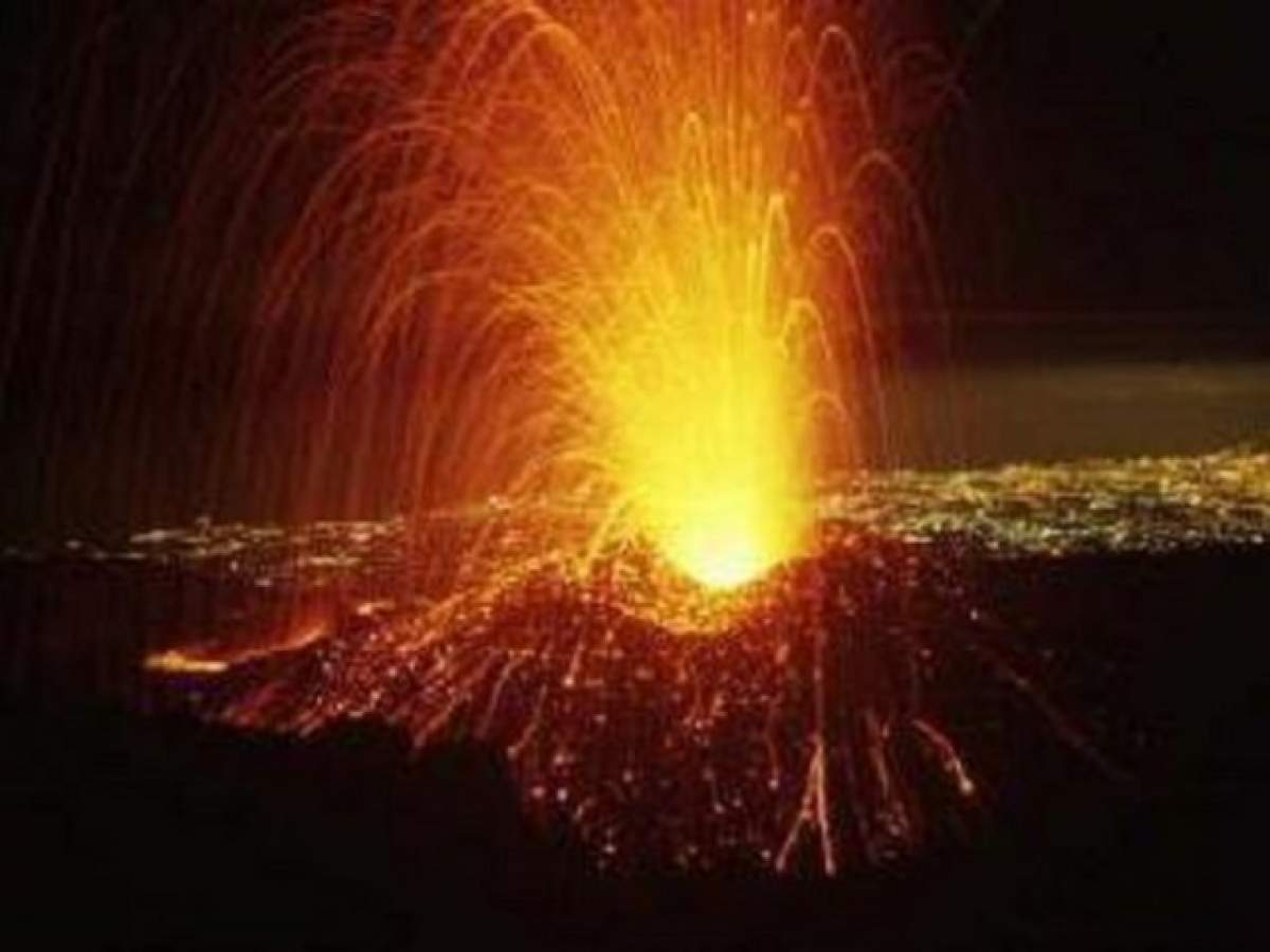 Vulcanul Aso din Japonia a erupt! Muntele, vizat de alertă de gradul 2