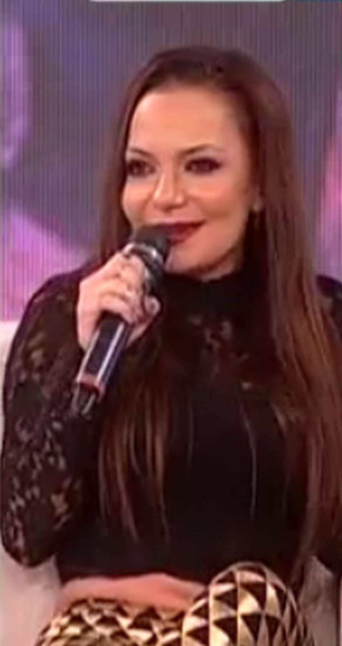 Andreea Antonescu va poza nud? Răspunsul îndrăzneţ al cântăreţei