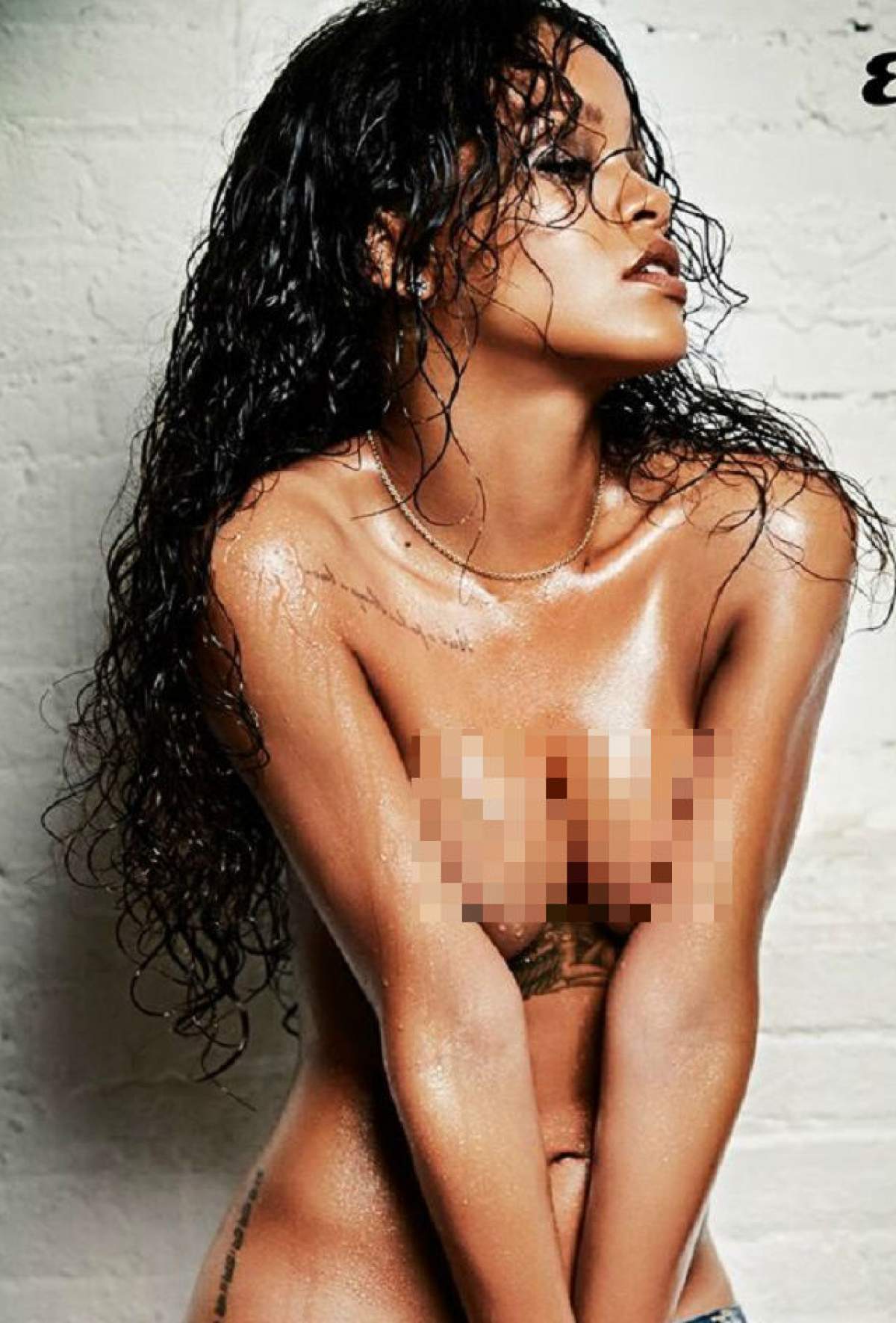 FOTO / Rihanna, goală şi încinsă, într-unul din cele mai sexy pictoriale din câte ai văzut